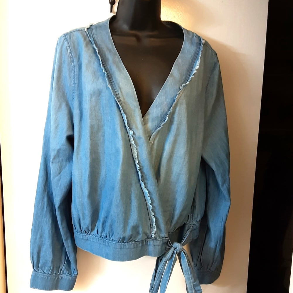 Melrose and Market Blue chambray Top.